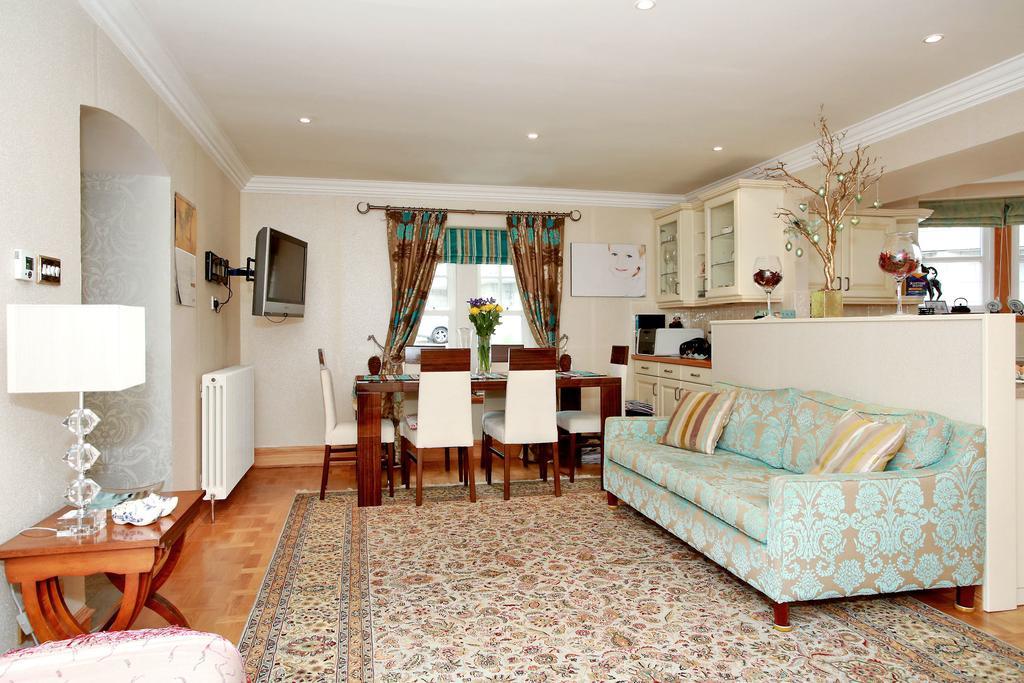 Luxury Scottish Apartment Абердин Экстерьер фото